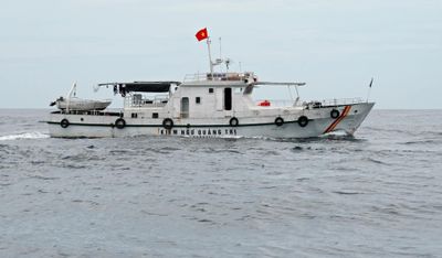 Tuần tra biển cùng kiểm ngư