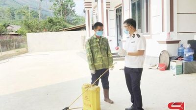 Phòng chống dịch bệnh cho gia súc, gia cầm mùa mưa lũ