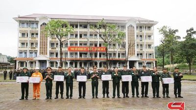 Diễn tập thực binh xử trí tình huống A2