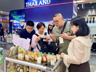Khu gian hàng Việt Nam thu hút đông đảo sự quan tâm tại Triển lãm Thực phẩm Quốc tế Seoul Food 2026