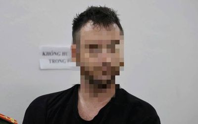 Khởi tố du khách nước ngoài đập phá tan hoang quán cà phê ở Đà Nẵng