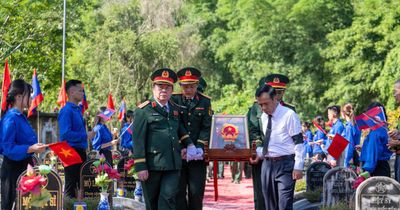Đưa các anh về với đất mẹ