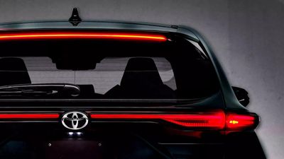 Toyota vẫn quyết đi theo con đường riêng trước làn sóng xe thuần điện