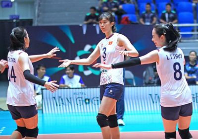 Bước chạy đà hoàn hảo của bóng chuyền nữ Việt Nam