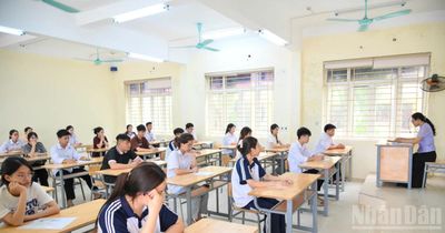 [Ảnh] Kiểm tra đột xuất công tác chuẩn bị kỳ thi tốt nghiệp trung học phổ thông 2026