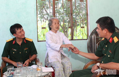 Ngọn lửa niềm tin trong trái tim Bà mẹ Việt Nam Anh hùng Đoàn Thị Thúy