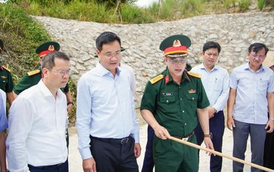 Xây dựng Tân Hiệp phát triển kinh tế hài hòa với bảo tồn thiên nhiên và bảo vệ chủ quyền biển đảo