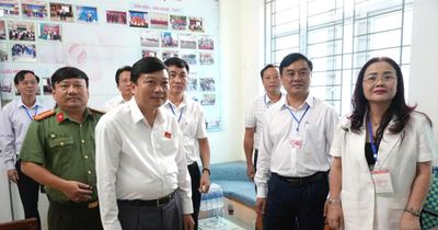 Chủ tịch UBND tỉnh Quảng Trị kiểm tra tại các điểm thi trước 'giờ G'