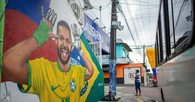 Không khí World Cup tràn ngập ở khu ổ chuột Brazil