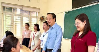 Bộ GD&ĐT kiểm tra đột xuất công tác thi tốt nghiệp tại Ninh Bình