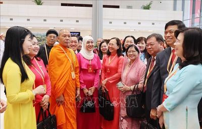 Lấy nhân dân, trong đó có đồng bào tôn giáo là trung tâm, chủ thể, mục tiêu của đổi mới