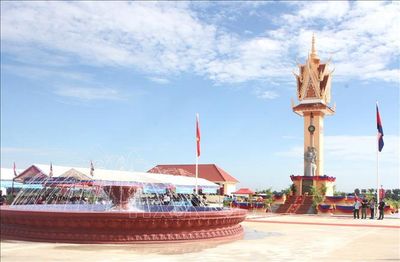 Khánh thành Đài Hữu nghị Campuchia - Việt Nam tại tỉnh Pursat