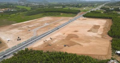 Lý do 2 trạm dừng nghỉ cao tốc Quảng Ngãi - Quy Nhơn chậm tiến độ