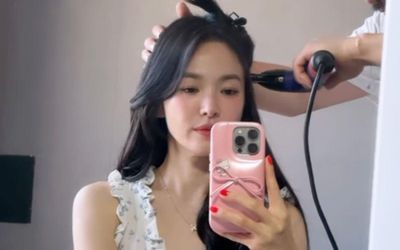 Song Hye Kyo tung ảnh khoe cận visual mướt mắt ở tuổi U50