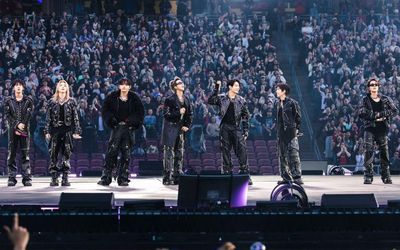 Hơn 900 công chức bị điều động phục vụ concert của BTS, cộng đồng mạng tranh cãi