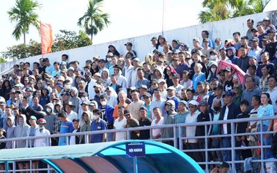 Xem người dân Quảng Ngãi yêu bóng đá mà xót xa