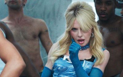 'Giải mã' MV hơn 10 phút của Madonna: Những mất mát, tình bạn và cả nỗi ám ảnh kéo dài nhiều thập kỷ