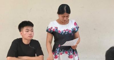 Chùm ảnh: Thí sinh làm thủ tục dự thi tốt nghiệp THPT 2026