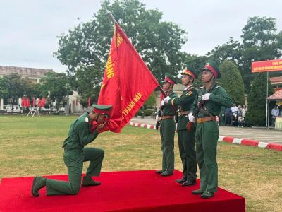 Trung đoàn 762 tổ chức Lễ tuyên thệ Chiến sĩ mới