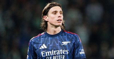 Chuyển nhượng sáng 10/6: Real Madrid nhắm Calafiori, MU đại chiến Man City vì Elliot Anderson