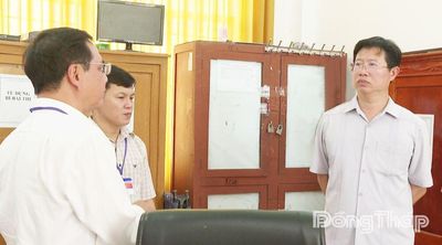 Đồng chí Huỳnh Minh Tuấn khảo sát Dự án Bệnh viện Hồng Ngự và kiểm tra Kỳ thi tốt nghiệp THPT