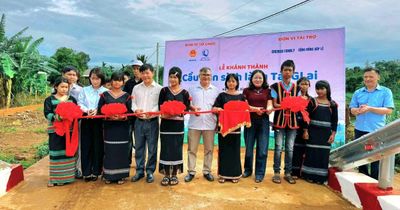 Khánh thành cầu dân sinh tại làng Tai Glai