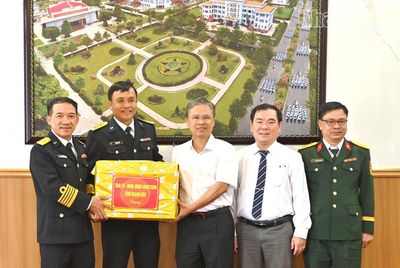 Trung tâm Huấn luyện Vùng 4 tổ chức Lễ tuyên thệ chiến sĩ mới năm 2026