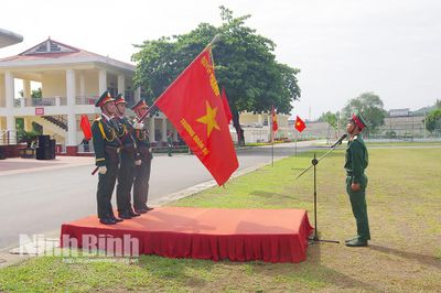 Trường Quân sự Quân đoàn 12 tổ chức Lễ tuyên thệ chiến sĩ mới năm 2026