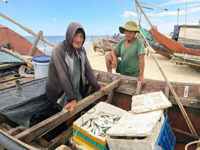 Bám biển mưu sinh