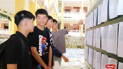 Thí sinh Sơn La làm thủ tục thi tốt nghiệp THPT năm 2026