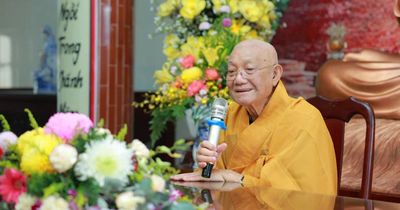 Trưởng lão Hòa thượng Thích Minh Thông thuyết giảng tại trường hạ chùa Kiều Đàm (P.Tăng Nhơn Phú, TP.HCM)