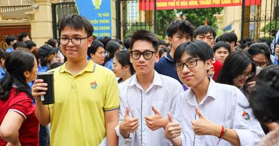 Những lời nhắn gửi giản dị, sâu sắc từ thầy cô đến các sĩ tử 2k8