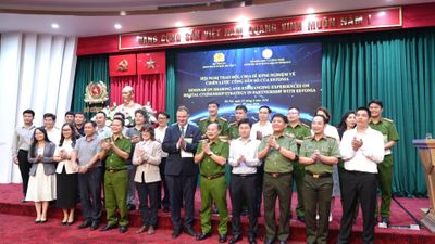 Kiến tạo công dân số từ kinh nghiệm quốc tế