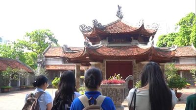 Chùa Láng - Ngôi chùa cổ với kiến trúc độc đáo