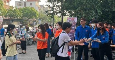 Hà Nội mưa dông về chiều tối và đêm hai ngày thi tốt nghiệp THPT