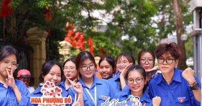 Gần 9.800 tình nguyện viên Thủ đô tiếp sức kỳ thi THPT