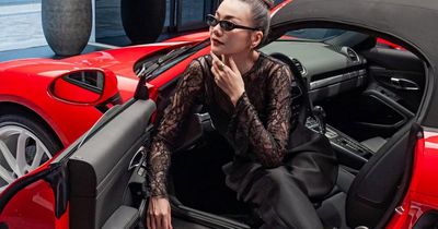 Siêu mẫu Thanh Hằng tậu Porsche gần 5 tỷ đồng, tự thưởng nhân dịp đặc biệt