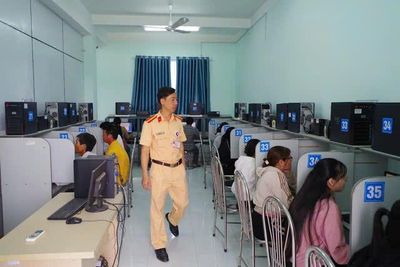 Đề xuất tăng mạnh câu hỏi thi lý thuyết cấp giấy phép lái xe, chống học mẹo