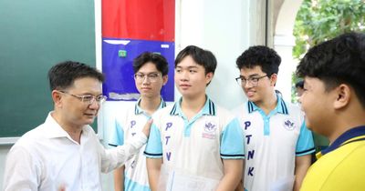 'Bật mí' từ trường thi 2026: Teen 2K9 học gì từ đề Toán để không mất điểm oan?