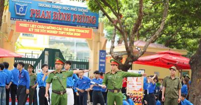 Lực lượng Công an đồng hành, tiếp sức, giúp sĩ tử vượt 'vũ môn'