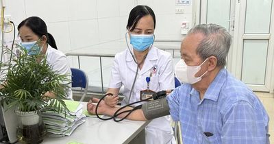 Chạy đua tới mục tiêu khám sức khỏe toàn dân miễn phí