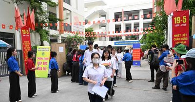 Kết thúc môn Ngữ văn tốt nghiệp THPT, 12 thí sinh bị đình chỉ do vi phạm quy chế