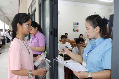 Hơn 35.000 thí sinh Đà Nẵng bước vào môn thi đầu tiên kỳ thi tốt nghiệp THPT 2026
