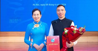 Vinh danh hành trình hỗ trợ phụ nữ khởi nghiệp với áo dài của nhà thiết kế Đỗ Trịnh Hoài Nam