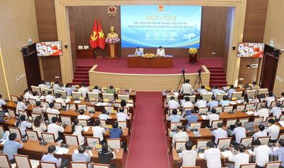 Lãnh đạo tỉnh Quảng Ngãi đối thoại với doanh nghiệp, nhà đầu tư liên quan đến lĩnh vực đất đai