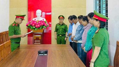 Sập sòng trong nhà bếp