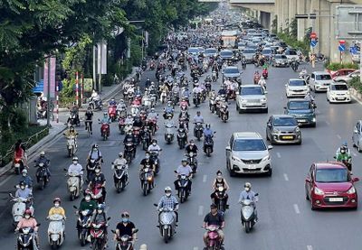 Hà Nội dự chi hơn 1.000 tỷ đồng hỗ trợ người dân chuyển đổi sang xe điện