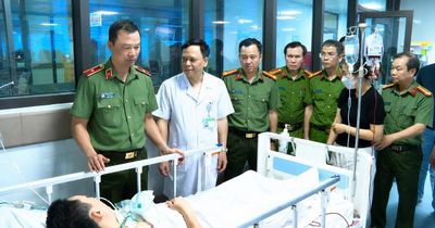 Chạy đua giành sự sống cho cảnh sát trọng thương khi làm nhiệm vụ