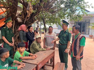 Nâng cao chất lượng đội ngũ cán bộ từ việc học ngoại ngữ và tiếng dân tộc thiểu số