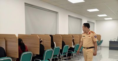 Đề xuất tăng gần 2 lần số lượng câu hỏi lý thuyết trong sát hạch lái xe